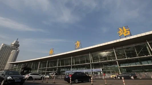 在南京火车站如何乘坐地铁以及基本的乘坐流程(南京站地铁取火车票)