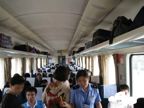高铁座位abcd是如何排列的(高铁双人间)7