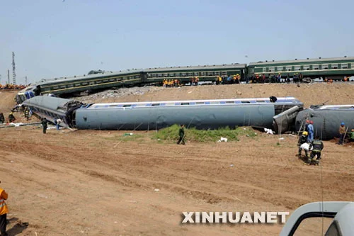 青藏南疆胶济铁路和杭州湾跨海大桥各自修建的意义（上跨胶济铁路）2