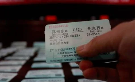 高铁需要人驾驶吗和普通驾驶有什么区别（高铁飞驰）1