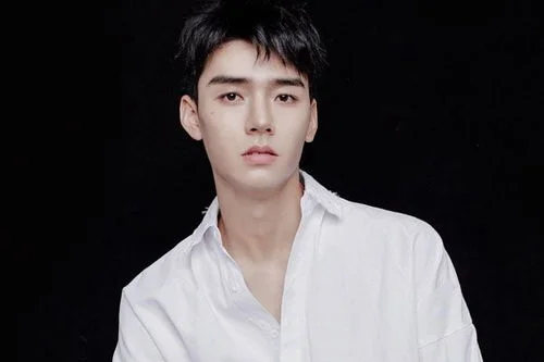 张艺兴在北京地铁被粉丝开玩笑是在录什么节目（地铁站热情的粉丝）2