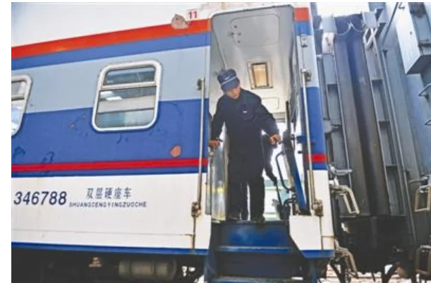 对使用年限较长的铁路罐车有何专门规定(铁路罐车厂修)1