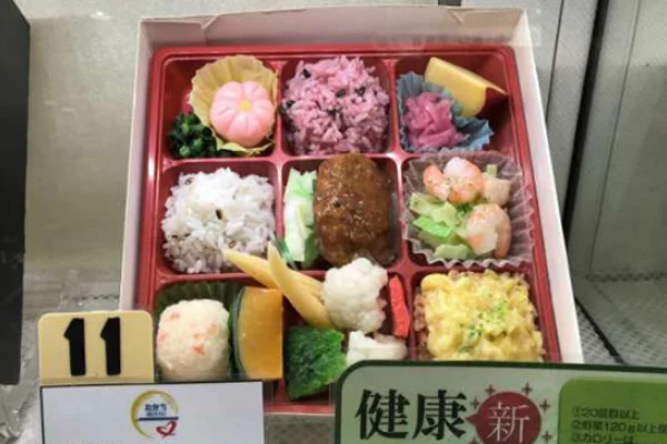 妙手小厨师关于铁道便当加热的是哪一集（中国铁路便当）3