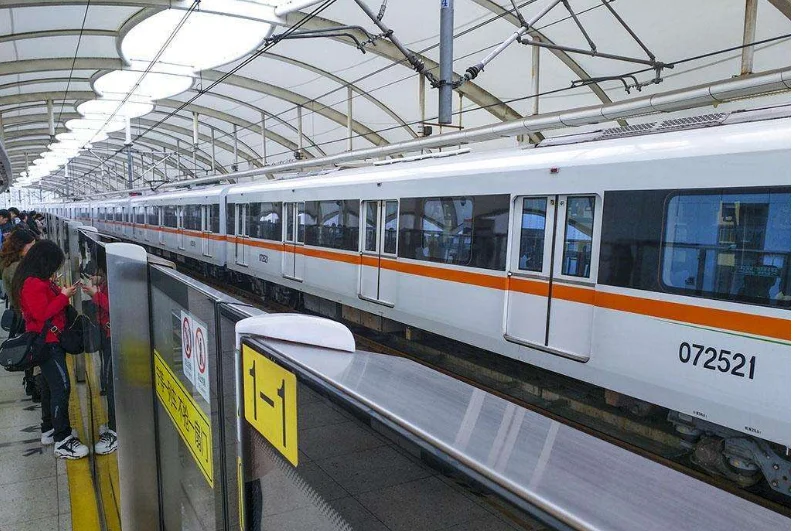 有谁帮忙翻译泰国地铁站图啊(泰国轻轨和地铁站)4