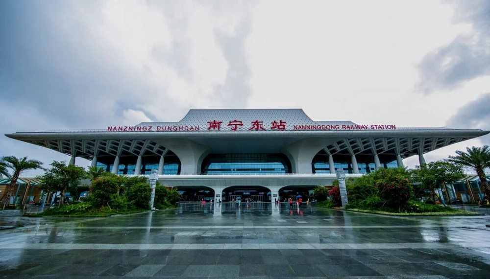 南宁东到肇庆东高铁经过哪些站点（南宁东到肇庆东高铁）