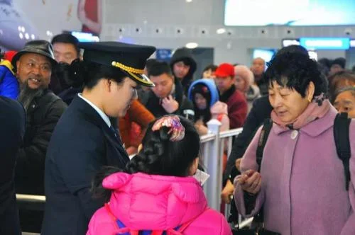 地铁站务员是什么职务职位（岗位）（地铁检票员上班时间）2