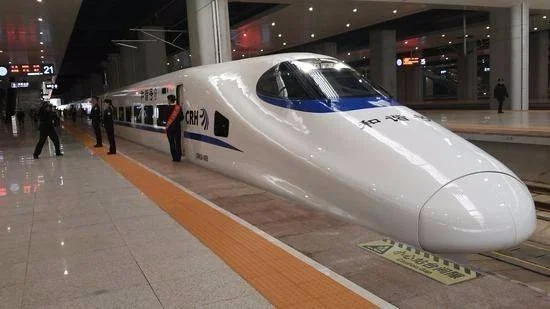 高铁站为何都要建在远离市中心的地方（扶绥高铁站选址）