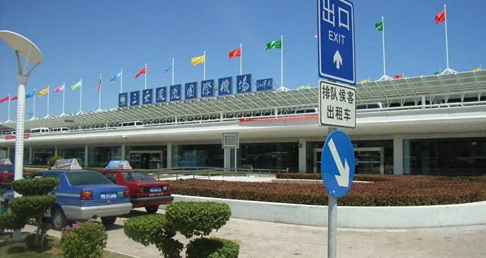 凤凰机场到亚龙湾有机场大巴吗(三亚机场到亚龙湾有地铁吗)1