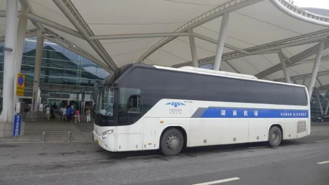 长沙坐地铁2号线在哪个站下可以坐机场快线(长沙地铁怎么去机场大巴)3