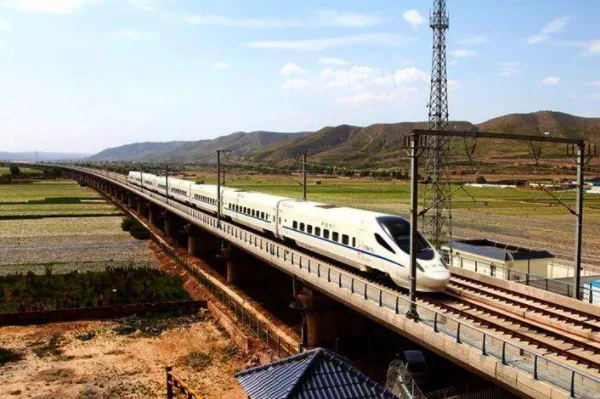 铁路乘务员好进吗懂的 干过这行的进来~~高悬赏！（铁路拔接）