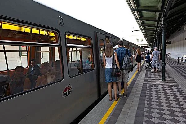 在上海洗洁精洗手液这样的液体可以通过安检带上地铁么(上海地铁口安检机检测液体)5