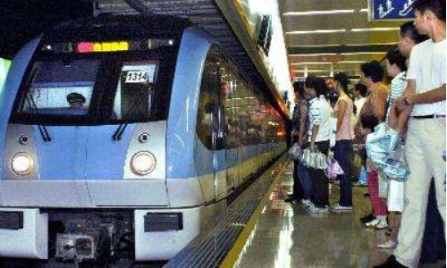 地铁上能带沐浴露和洗发水吗（北京地铁带沐浴露）2