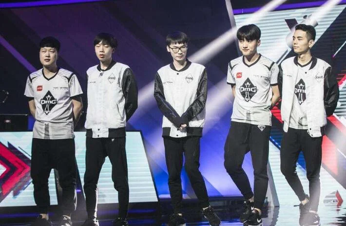 omg战队宣传片的音乐是什么啊（omg成都市地铁宣传片）