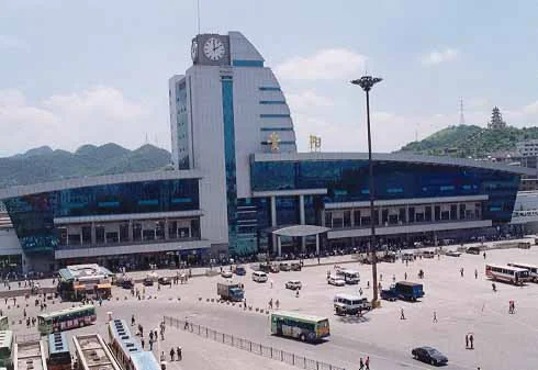 贵阳地铁目前运行几条线路了环城快铁能坐了吗从贵阳站到贵阳北站的最快方式（打滴除外）（贵阳地铁线路时刻表查询）3