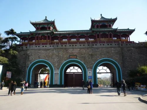 到南京玄武湖公园在哪个地铁站下车(南京地铁怎么过玄武湖)2