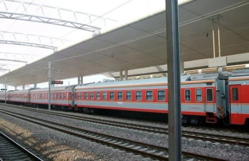 高铁里的g（高铁z）4