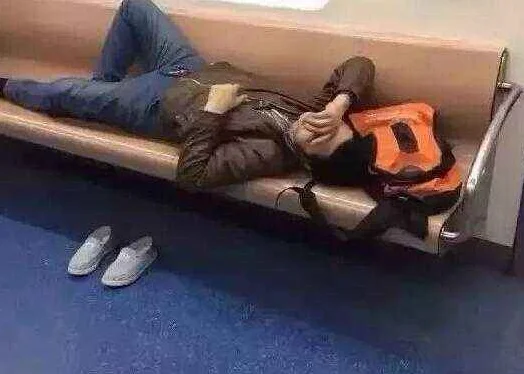 成都地铁是不是得在两个小时之内出站（成都地铁脱鞋）2