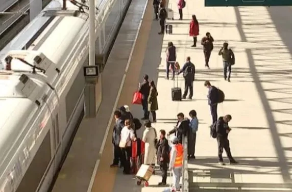 儿童乘高铁需要什么证件（小孩子怎么坐高铁）3