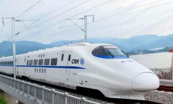 高铁带液体可以随身携带吗(高铁上带水)3