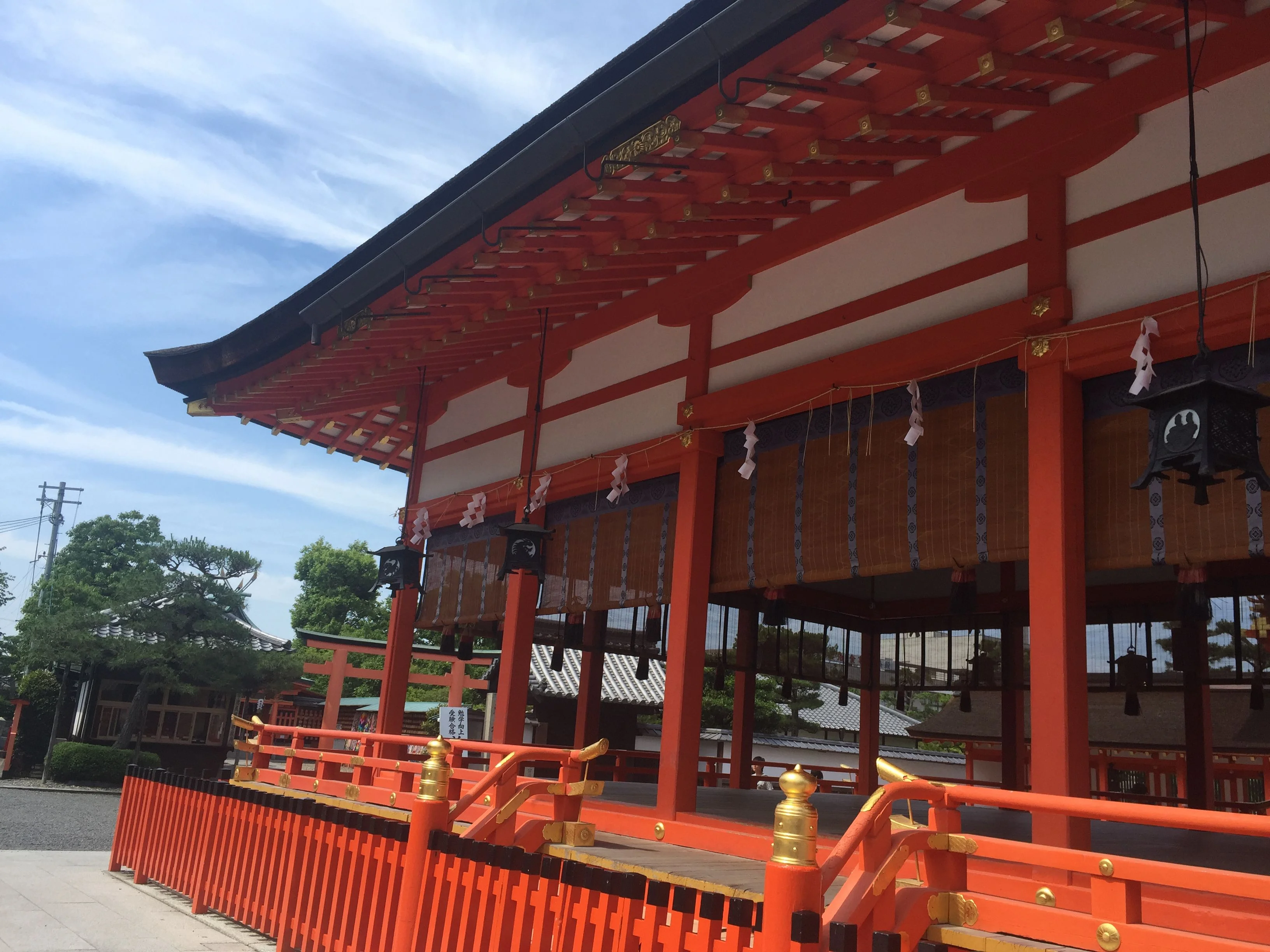 京都御所京都大学伏见稻荷大社如何去（稻荷地铁站存箱子）