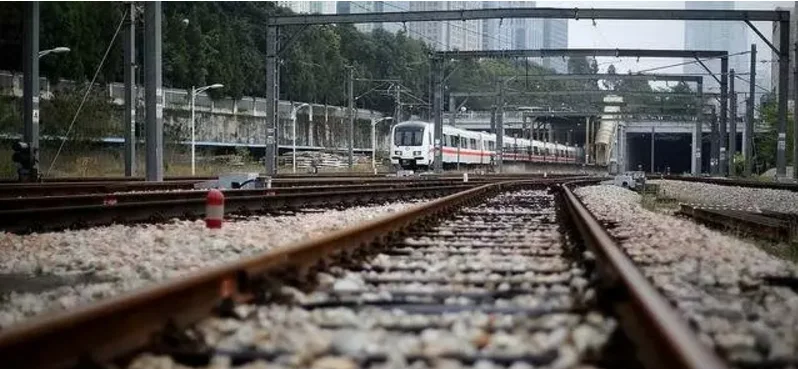 离我最近的地铁站(七月上地铁站)3