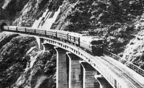 中国铁路工程总公司和中国铁路建设总公司的区别有哪些（中国铁路建设）2