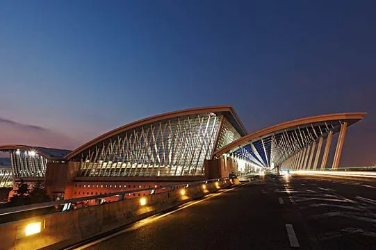 上海虹桥火车站到浦东机场怎么走（上海高铁站到浦东机场怎么走）2