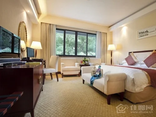 杭州东站到杭州六通宾馆坐地铁和公交哪个更方便（杭州六通宾馆有地铁么）