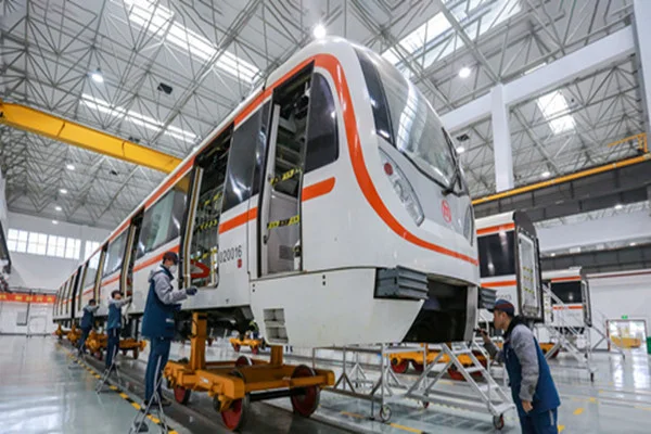 求一张完整无误上海地铁高清图😀（上海地铁随车检修人员图片）1