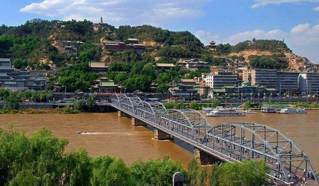 铁路局和地铁哪个好请以兰州铁路局和西安地铁做比较越详细越好（兰州地铁pk西安地铁）3