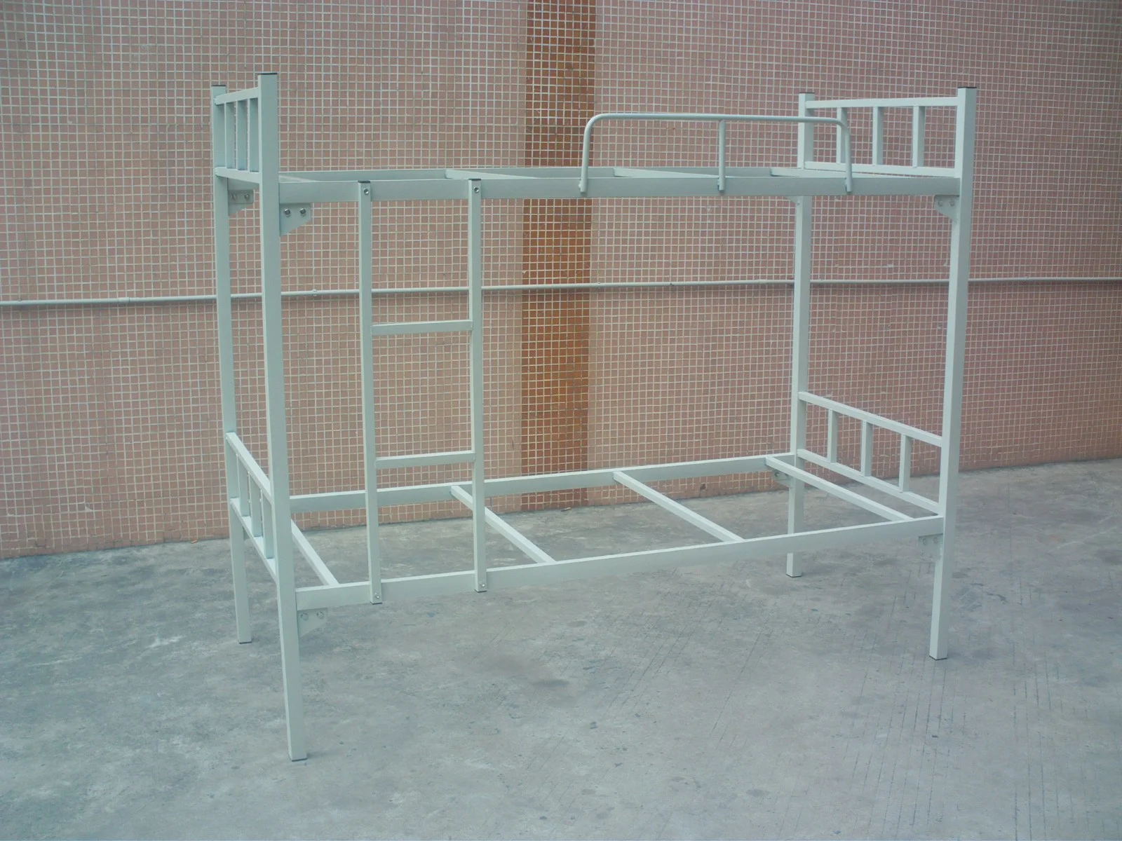 做工地学校的上下铺铁床有多大利润怎么才能销售出去急急急（武汉工地铁床上下床出售）2