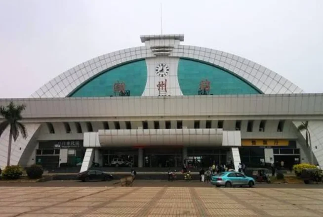 潮州高铁与潮州火车站是一个站吗（潮州铁路图）