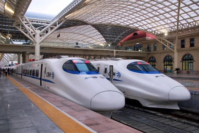 中国的高铁与日本的新干线比 如何（日本高速铁路）