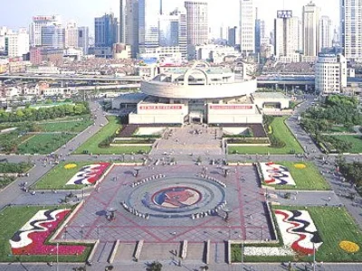 上海地铁人民广场站各个出口对应的路是什么（上海人民广场地铁站附近有什么）