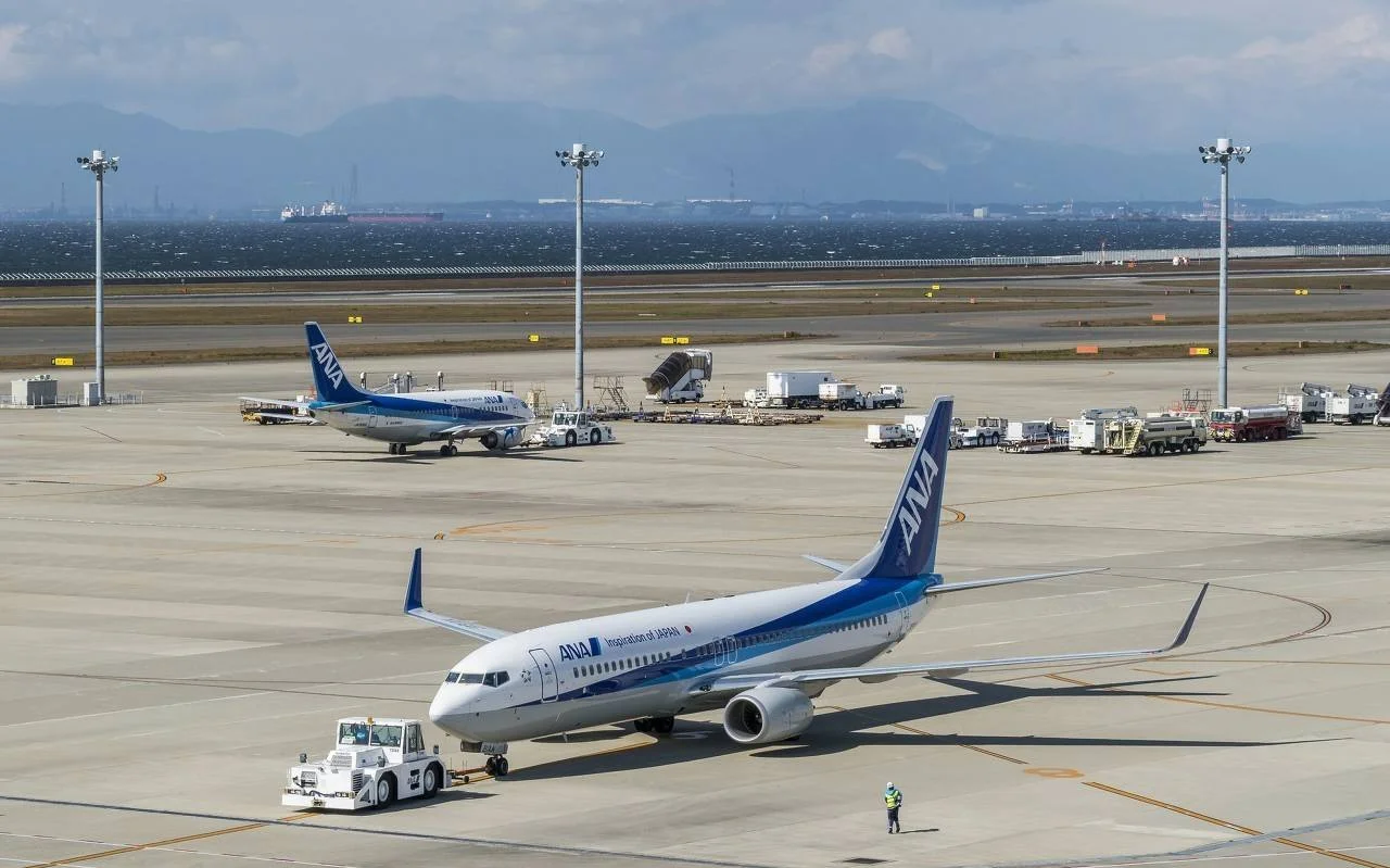 在上海月薪到手八千应该攒钱回老家买房还是投资自己（上海地铁指南）