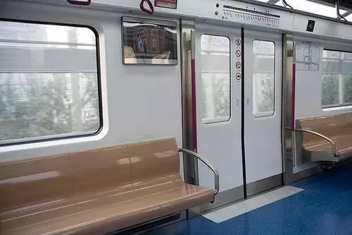 目前西安地铁公司正在进行地铁员工招聘如果你参加招聘并且被告知要用简短的语言表述自己的优势和工（西安地铁打架）6