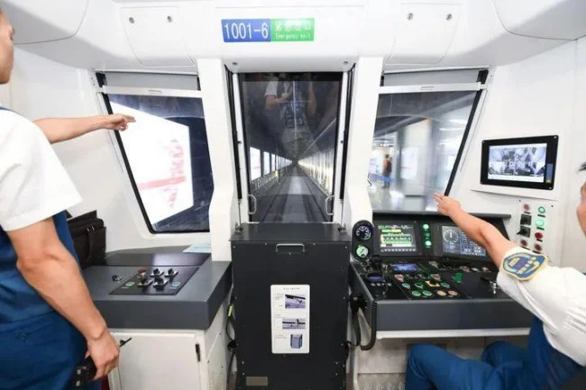 哪里有铁路上信号手势教学的视频（轨道交通手势信号）2