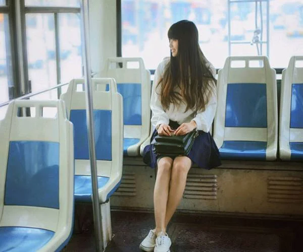 为什么地铁上不能吃东西（北京地铁禁食与否的调查）