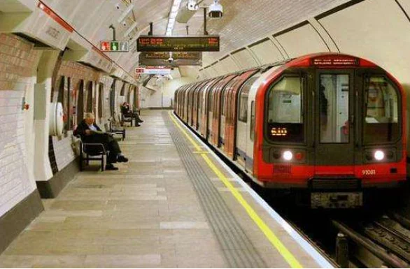 北京地铁15号线什么时候开通(15号线地铁二期开通时间)1