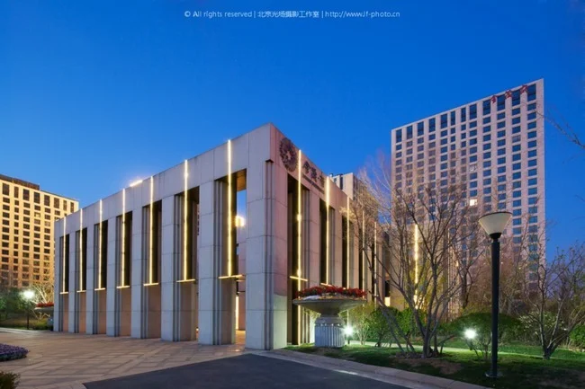 为什么望京金茂府的边上看到两个地铁出口啊（望京京茂府地铁站）