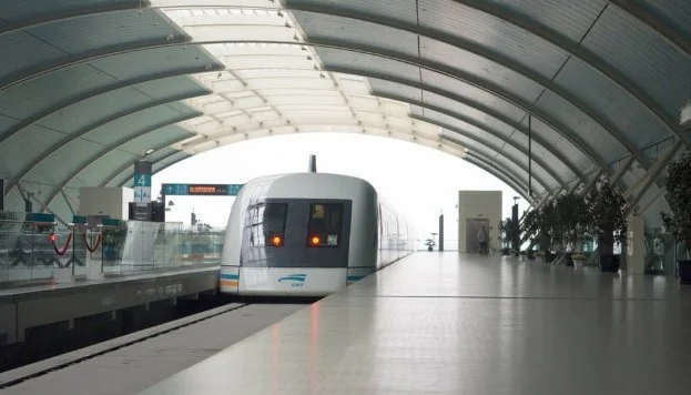 歌词带有地铁的是什么网络伤感歌曲06年的（地铁站伤感）