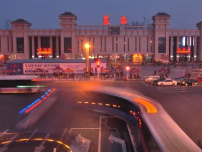 从襄阳到襄阳东站有地铁吗（襄阳地铁路程）3