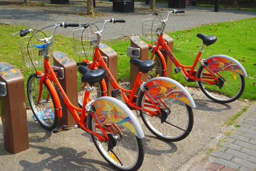 上海地铁口自行车怎么申请使用（莘庄地铁站南广场自行车怎么借）