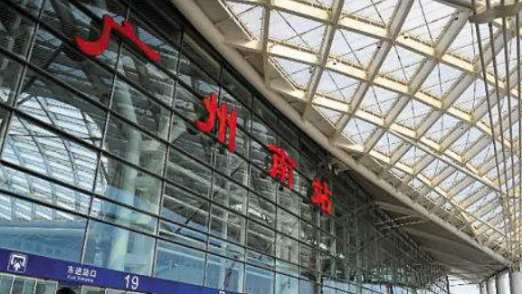 广州南站地铁哪个出口离检票口1更近(广州南站地铁H出口)4