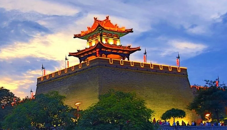 西安地铁2号线2020年2月1号有几点钟的（西安地铁女孩白雪）