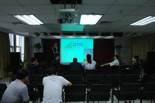 北京地铁 电梯事故求电梯牌子以后绕着走(上海地铁奥的斯电梯4月3日)2