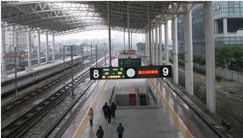 高铁怎么上车再补票（做高铁补票）