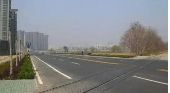 铁路道口和铁道路口的区别是什么（铁路道口了）