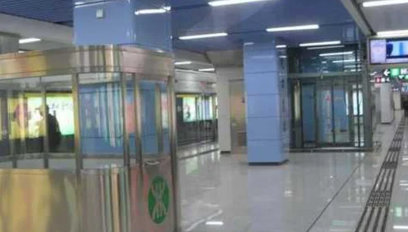 蛇口港地铁站哪个出口比较接近坐船的地方（蛇口线地铁站）2