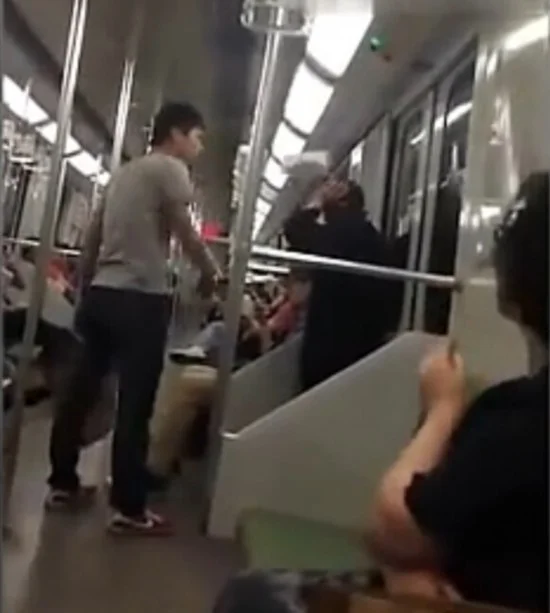 10·7广州地铁打架事件的相关事件（上海地铁打人事件）5